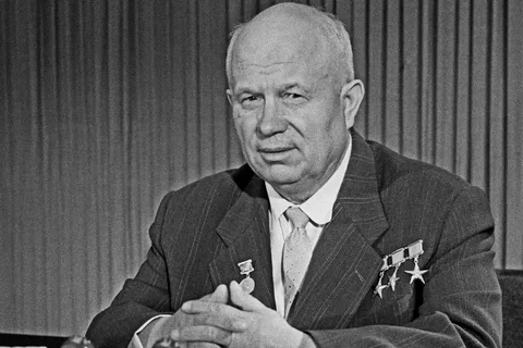 Процесс десталинизации в СССР при Хрущеве.